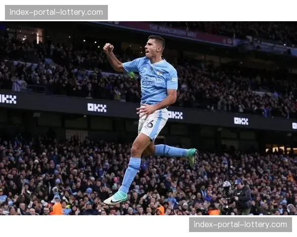 复盘曼城4-0大胜：罗德里回归如何彻底激活中场控制力