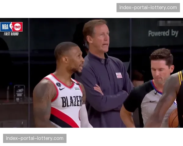 火花vs梦想半场战罢,双方对轰三分,合计命中18记 火花vs梦想半场战罢,双方对轰三分,合计命中18记